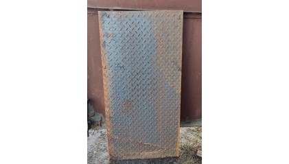 лист стальной рифленый чечевица 3 мм Ст3пс купить в Уфе