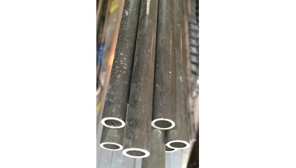 Трубу алюминиевую прессованную 135x10 мм А7 купить в Уфе